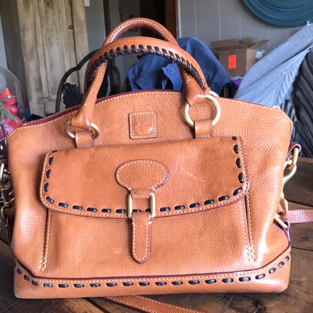 Dooney & Bourke handbag